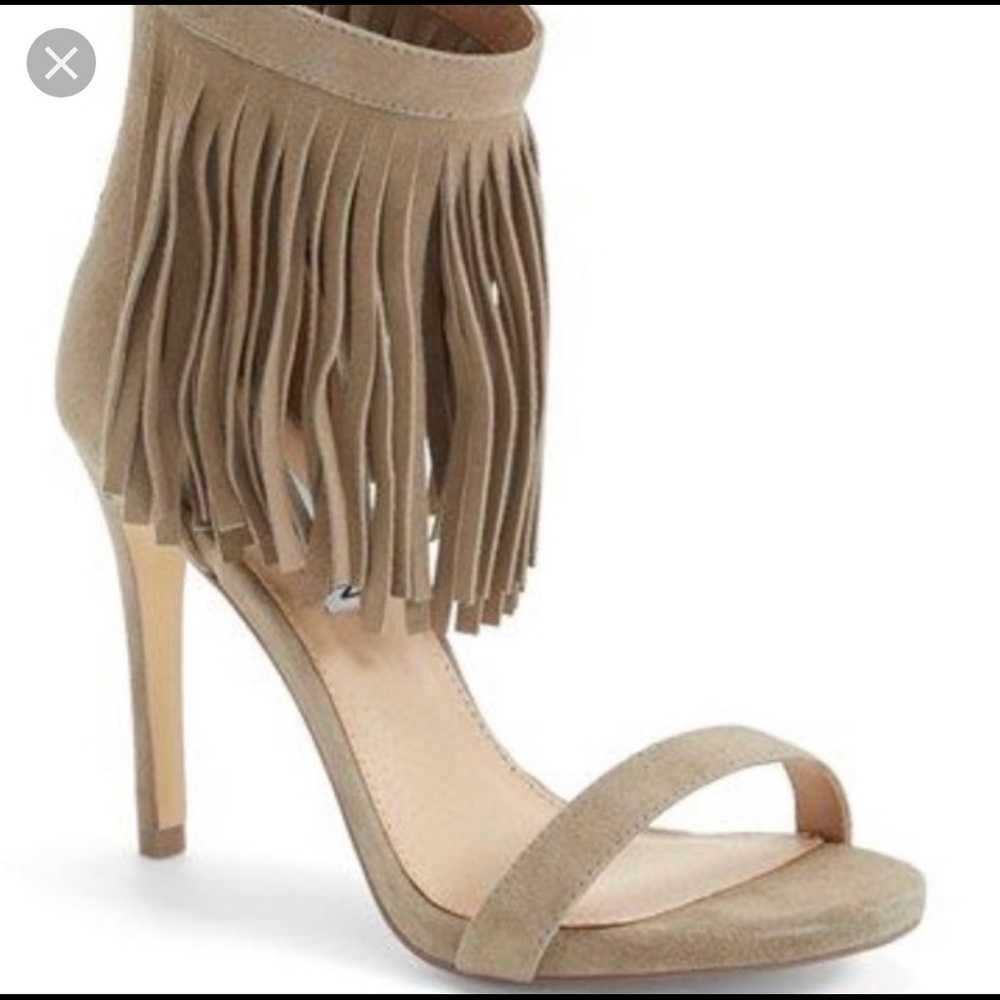 Steve Madden fringe heels (Nude)